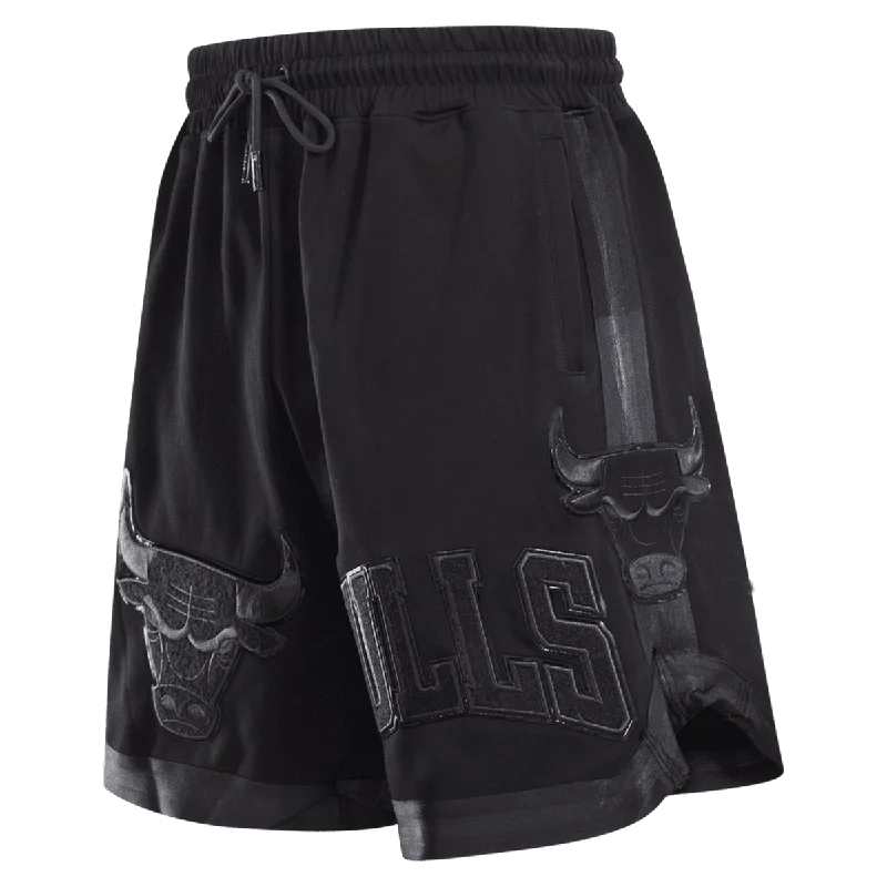 NBA CHICAGO BULLS TRIPLE BLACK PRO TEAM MEN'S SHORT (BLACK)