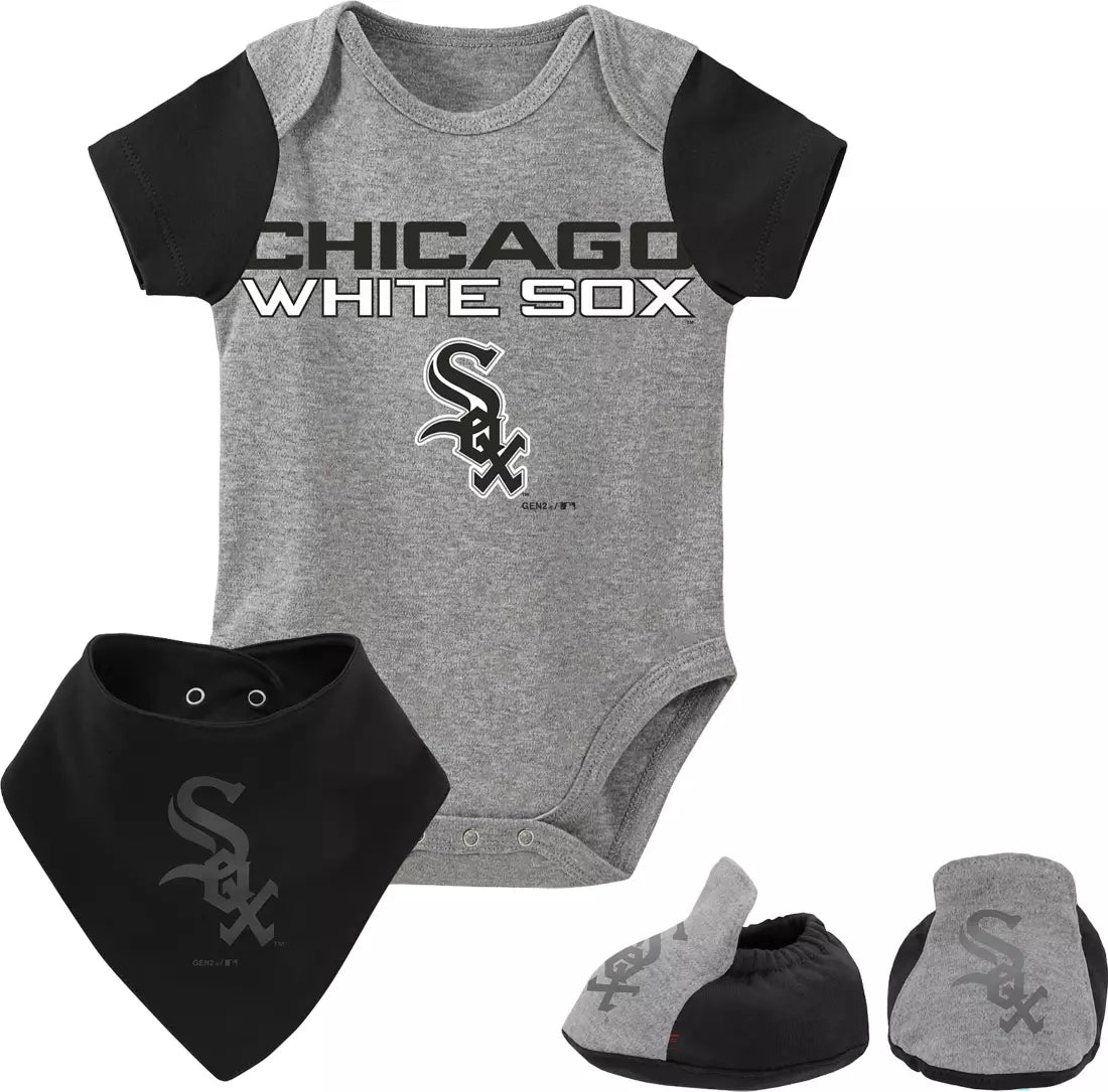 MLB Newborn / Infant Chicago White Sox 3-Piece Bib & Bootie Set