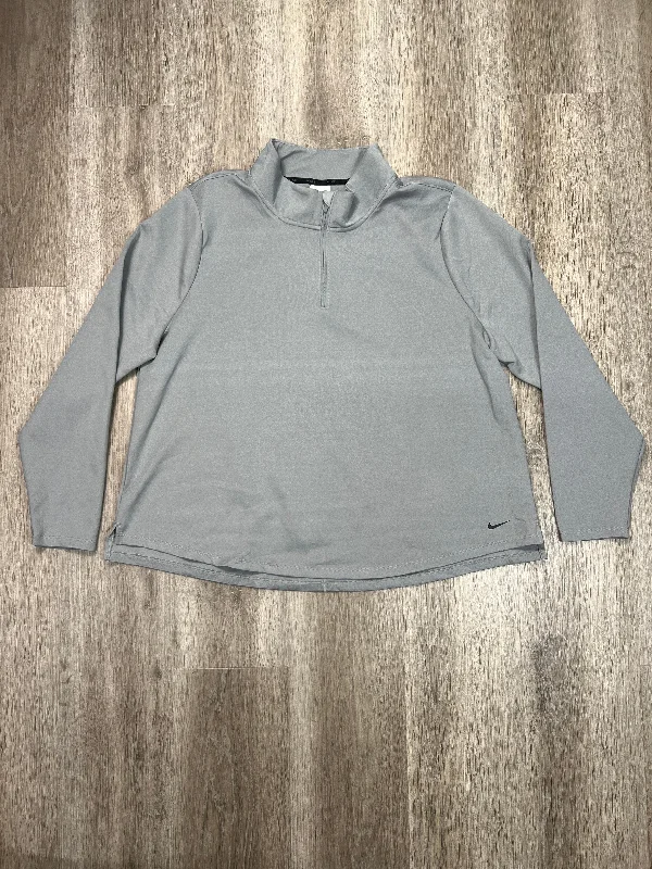 Athletic Top Long Sleeve Collar By Nike Apparel In Grey, Size: 1x