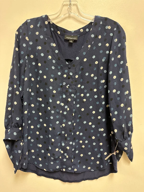 Top Long Sleeve By Fortune & Ivy In Navy, Size: M