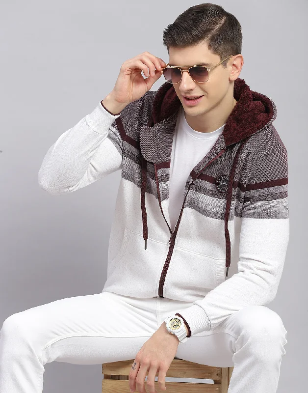 Men Maroon Solid Hooded Full Sleeve Sweatshirt