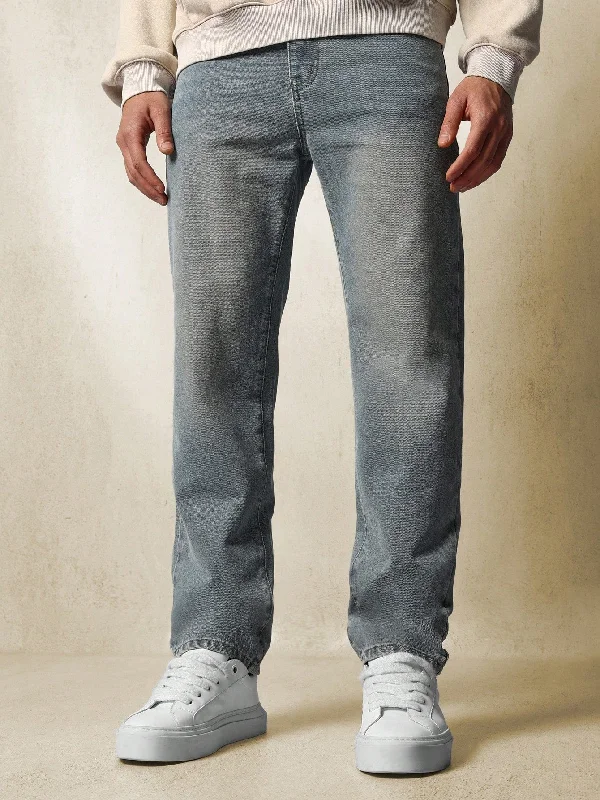 Straight Fit Washed Jean