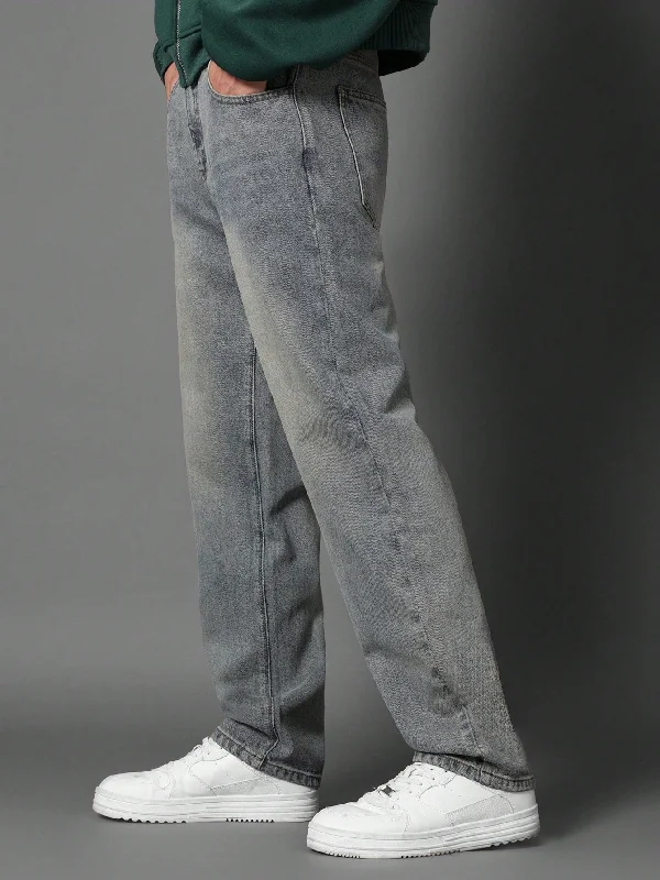 Straight Fit Washed Jean