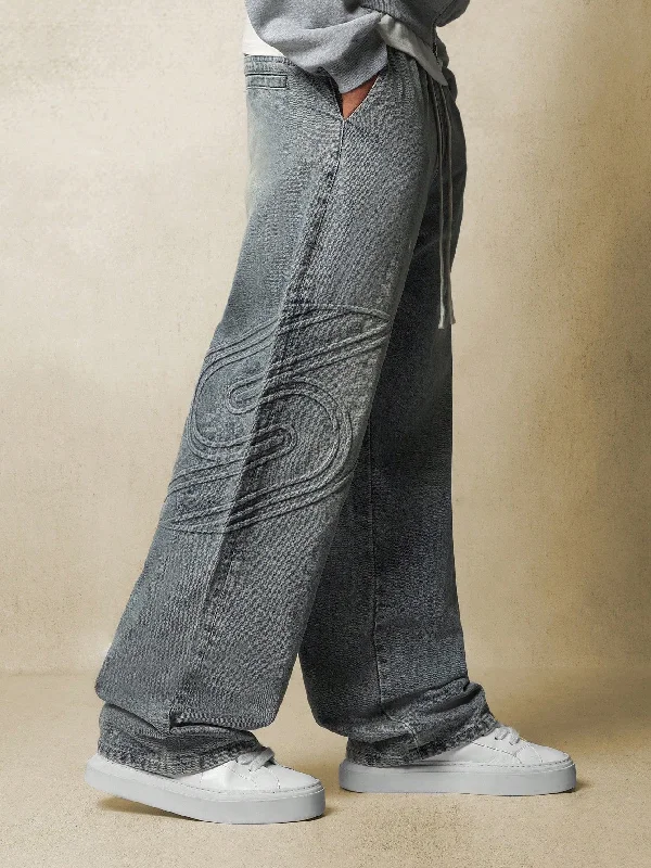 Washed Pull On Straight Fit Denim Pant With Embossed Logo